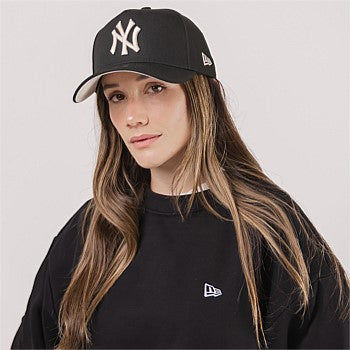 New Era 9Forty A-Frame MLB New York Yankees Repreve Black Stone