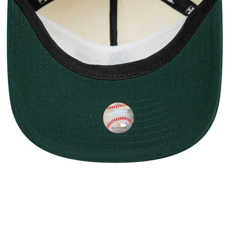 New Era Golfer MLB Script Oakland Athletics Ivory Dark Green