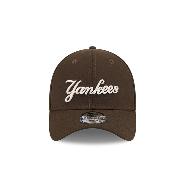 New Era 39Thirty MLB Walnut Script New York Yankees