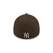 New Era 39Thirty MLB Walnut Script New York Yankees