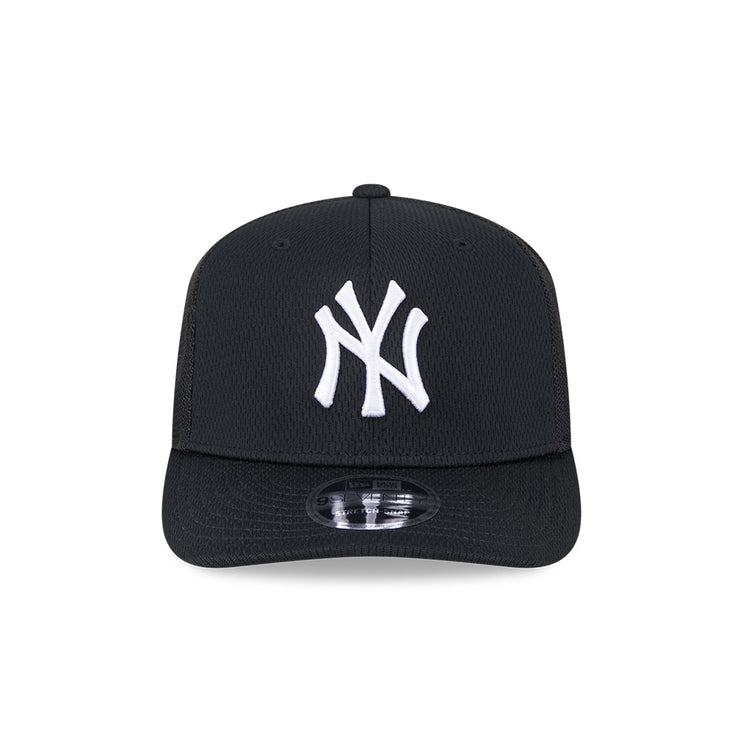 New Era 9Seventy Trucker MLB Dashmark New York Yankees Black