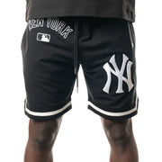 New Era MLB Higher Grade Basketball Shorts New York Yankees Black